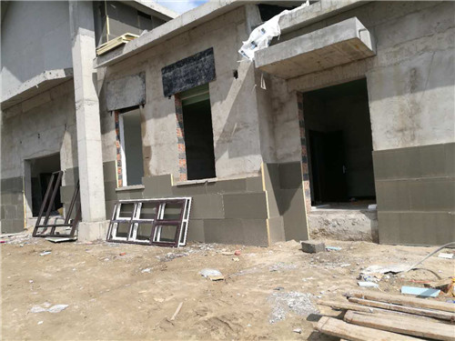 �����½���̖��